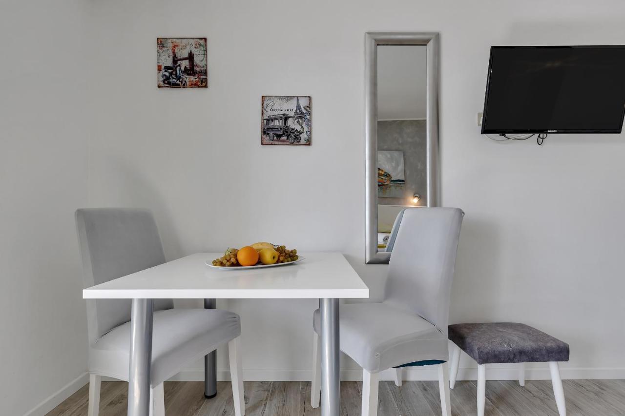 טוצפי Apartments Zorica מראה חיצוני תמונה